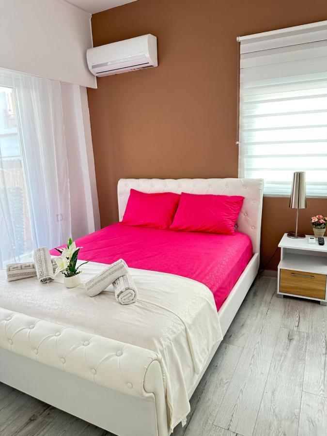 Cozy Apartment With Parking Near The City Center Athen Exterior foto