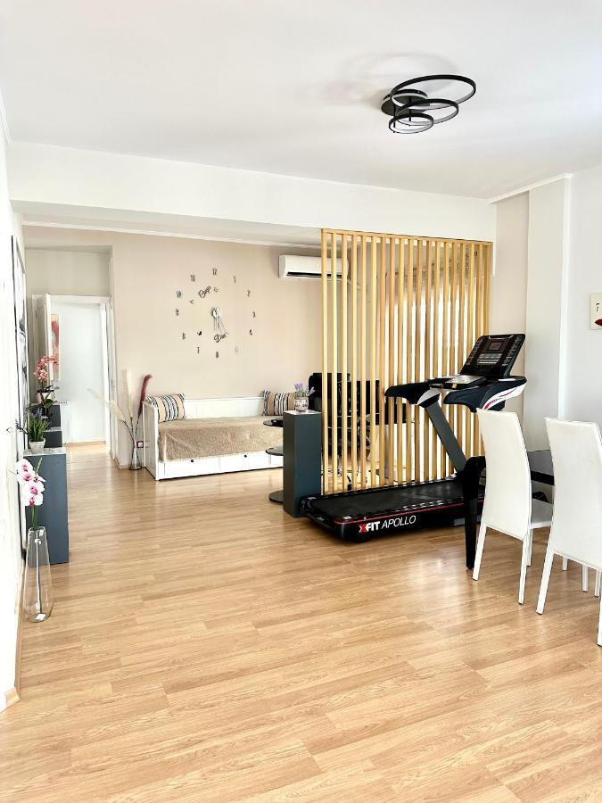 Cozy Apartment With Parking Near The City Center Athen Exterior foto