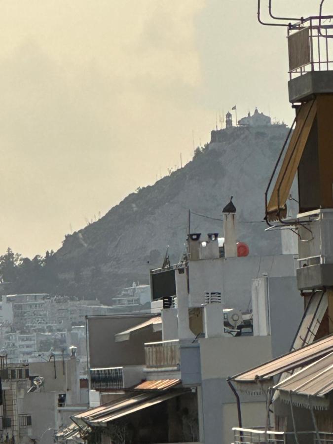 Cozy Apartment With Parking Near The City Center Athen Exterior foto