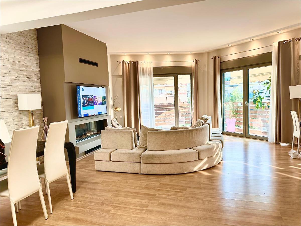 Cozy Apartment With Parking Near The City Center Athen Exterior foto